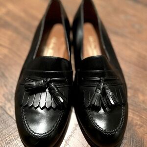 𝅺salvatore FERRAGAMO leather dress loafers. Made in Italy. 9.5 EE